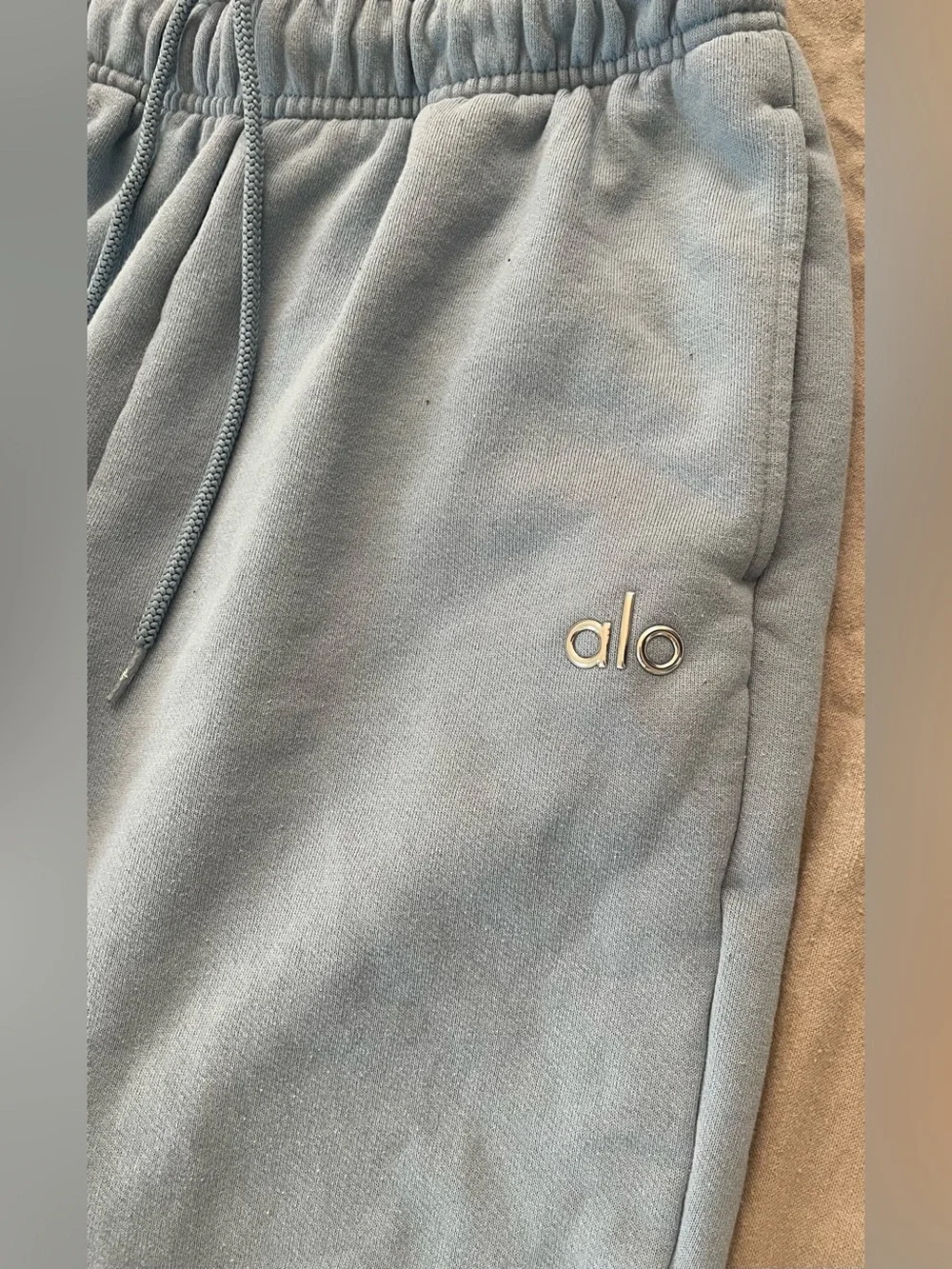ALO Yoga Women’s Accolade Sweat Pants Joggers Blue Medium